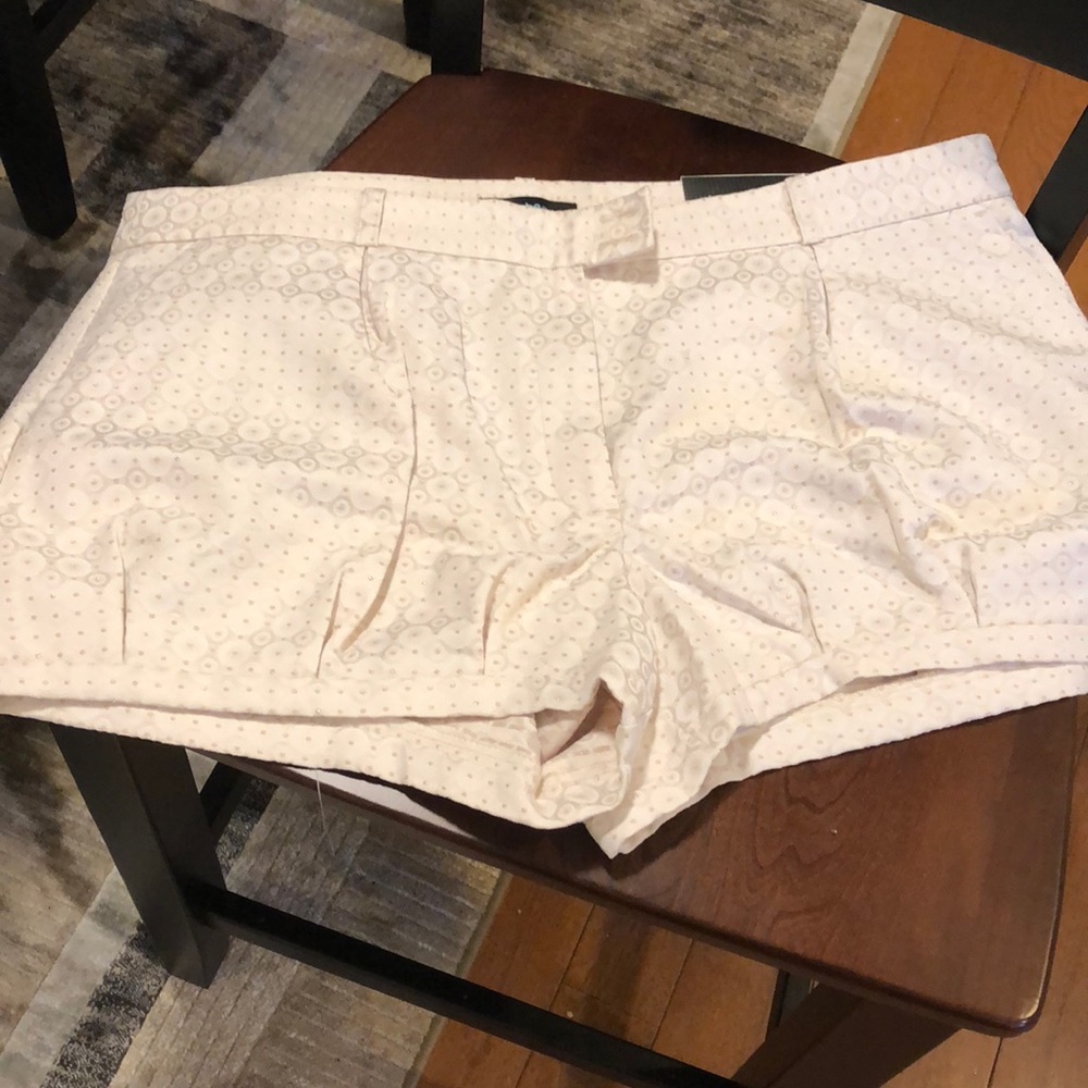 Women’s Eyelet Cotton Shorts - Light Pink